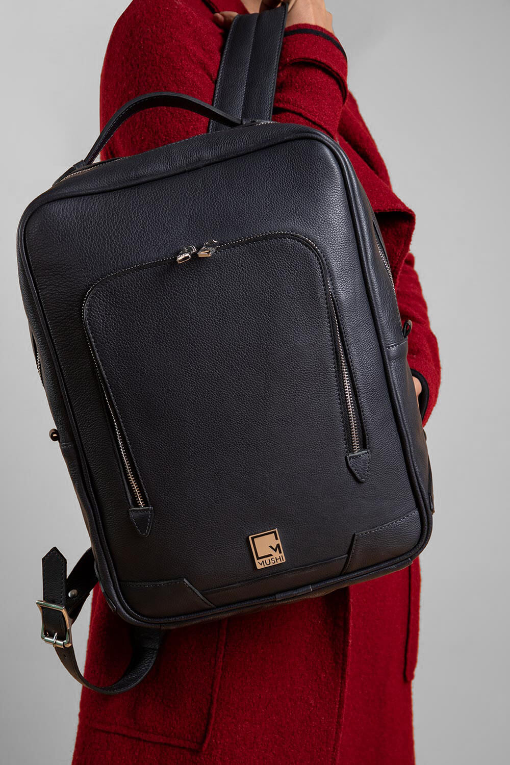 Black-COGNAC-Image-One COGNAC - Image 1