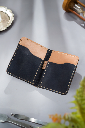 PLAIN MINIMALIST WALLET - Image 2