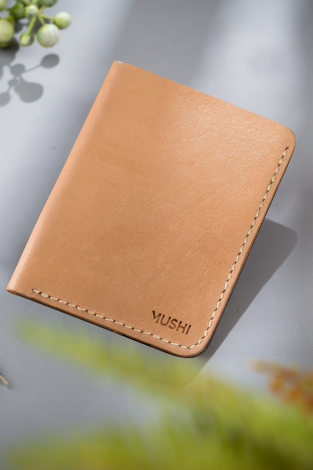 PLAIN MINIMALIST WALLET Featured Image PLAIN MINIMALIST WALLET - Image 1