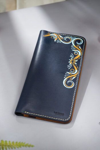Handcrafted women’s leather wallet with traditional corner design