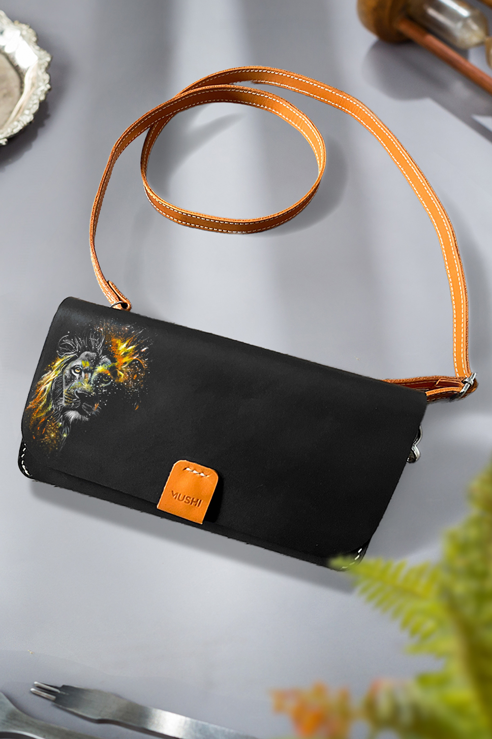 Amazing lion Art on leather wallet by MUSHI