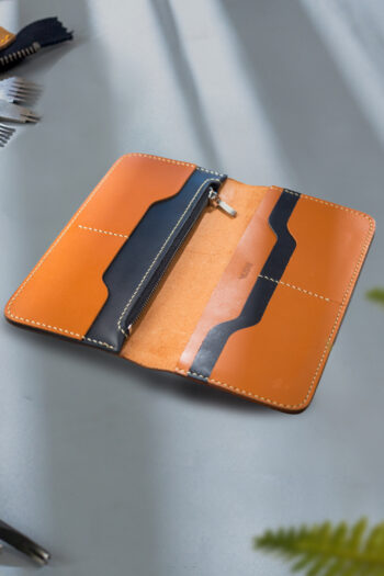Luxury Leather Wallet with Wax Thread stitching by Hands