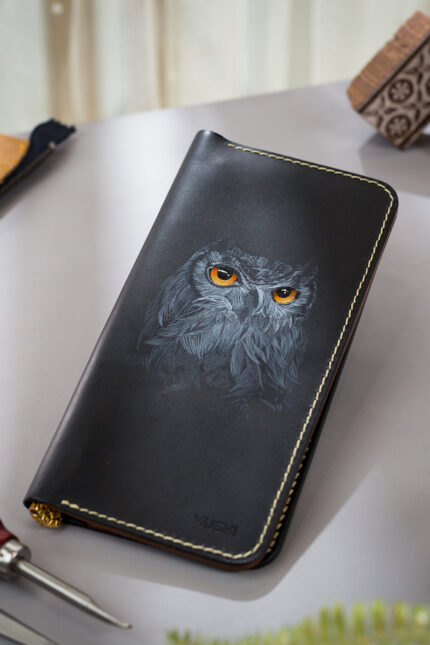 Hunter OWL ART on MUSHI Long wallet by MUSHI