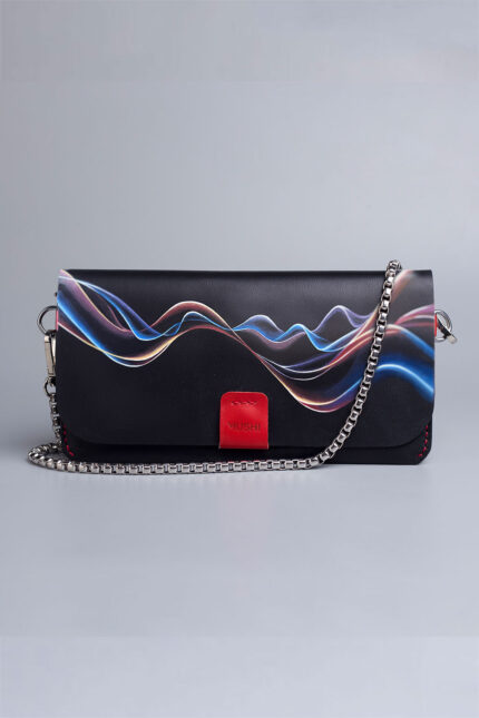 Fashionable handmade leather wallet for women by MUSHI