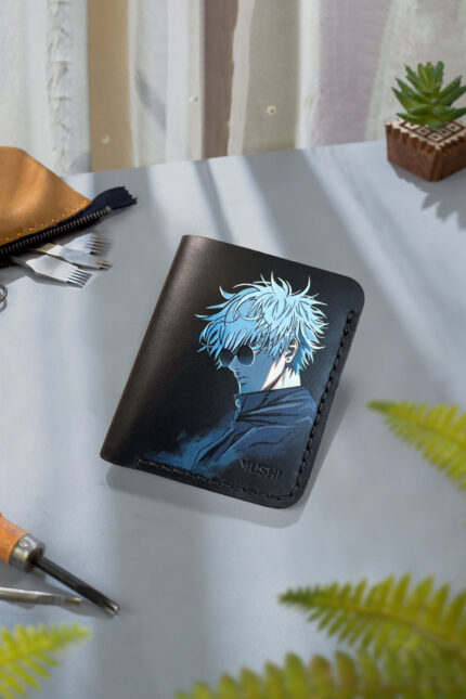 Hand-painted Satoru Gojo Jujutsu Kaisen leather wallet by MUSHI.
