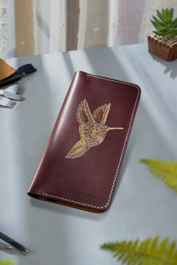 THE BIRDS CHIRM